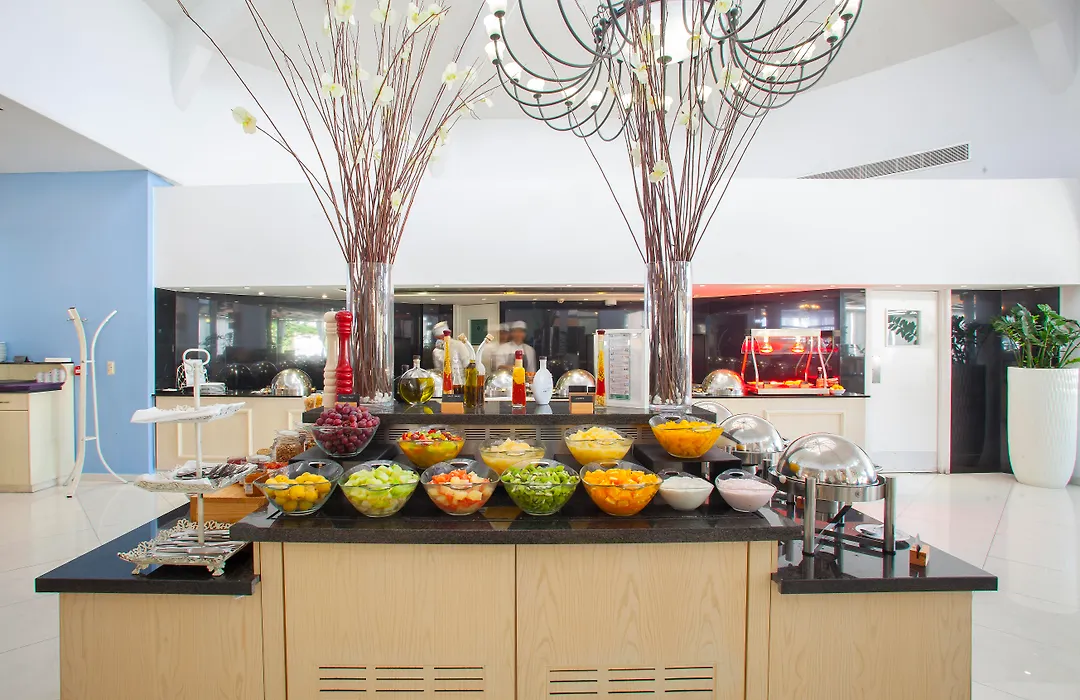 King Jason Paphos - Designed For Adults By Louis Hotels-1